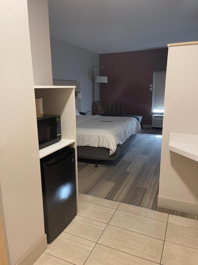Holiday Inn Express Cedar Rapids - Collins Road By Ihg Exterior foto