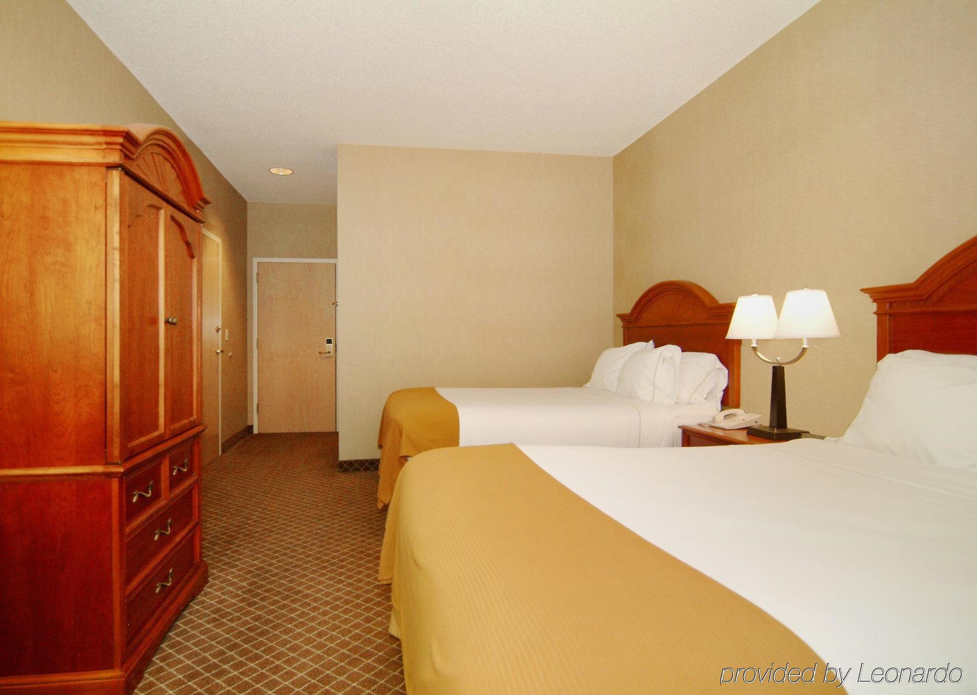 Holiday Inn Express Cedar Rapids - Collins Road By Ihg Quarto foto