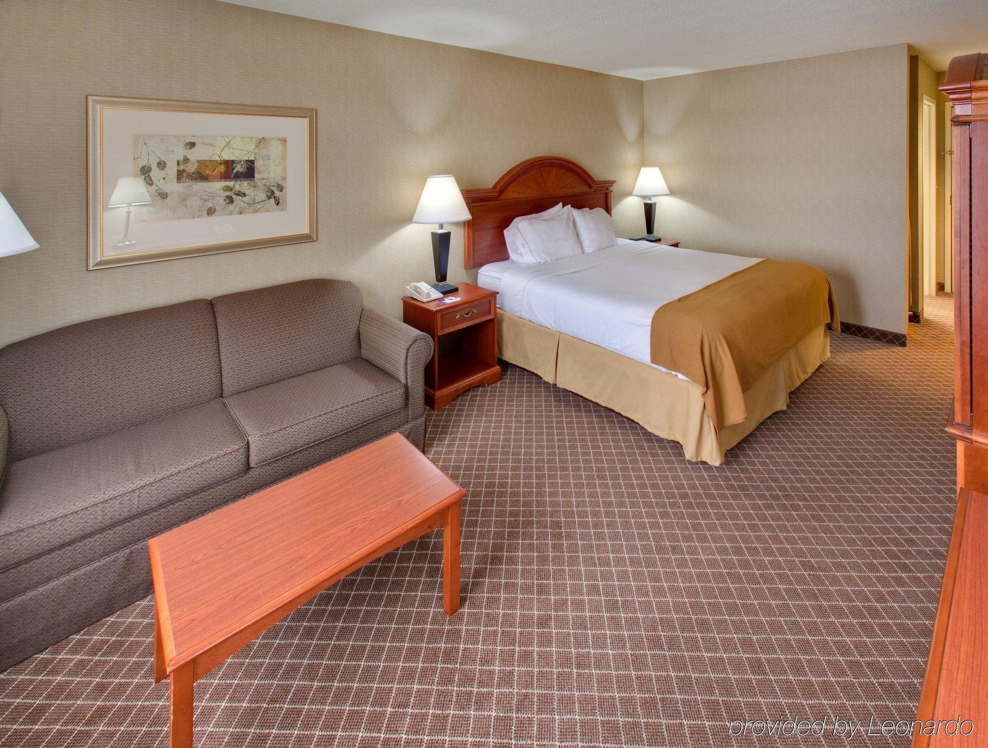 Holiday Inn Express Cedar Rapids - Collins Road By Ihg Quarto foto