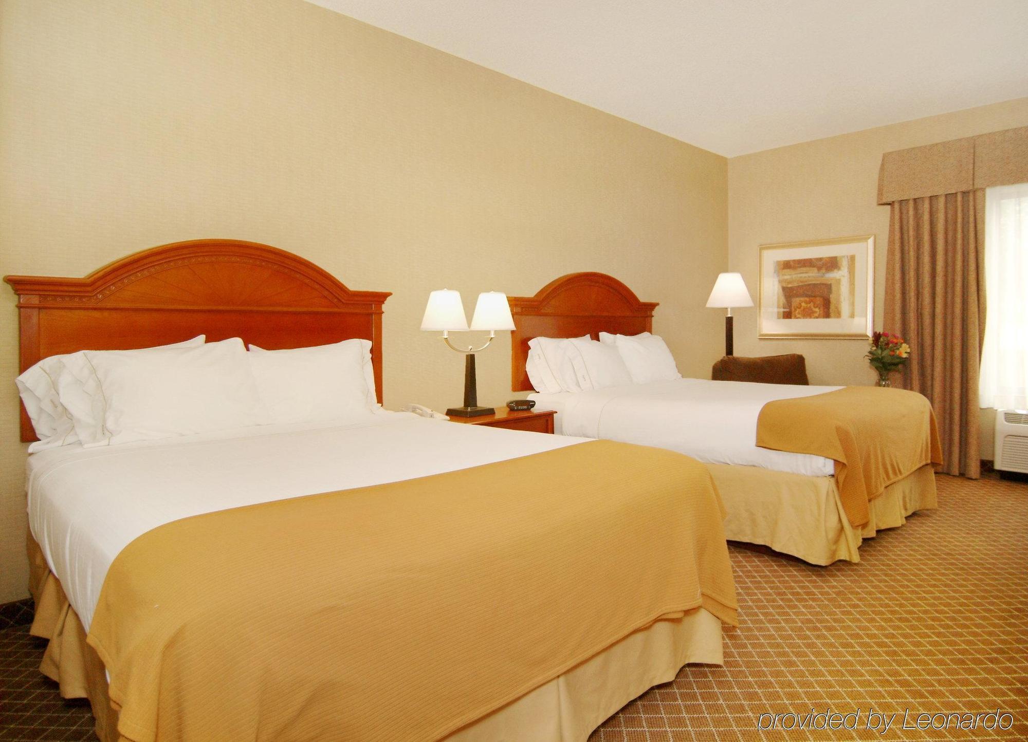 Holiday Inn Express Cedar Rapids - Collins Road By Ihg Quarto foto